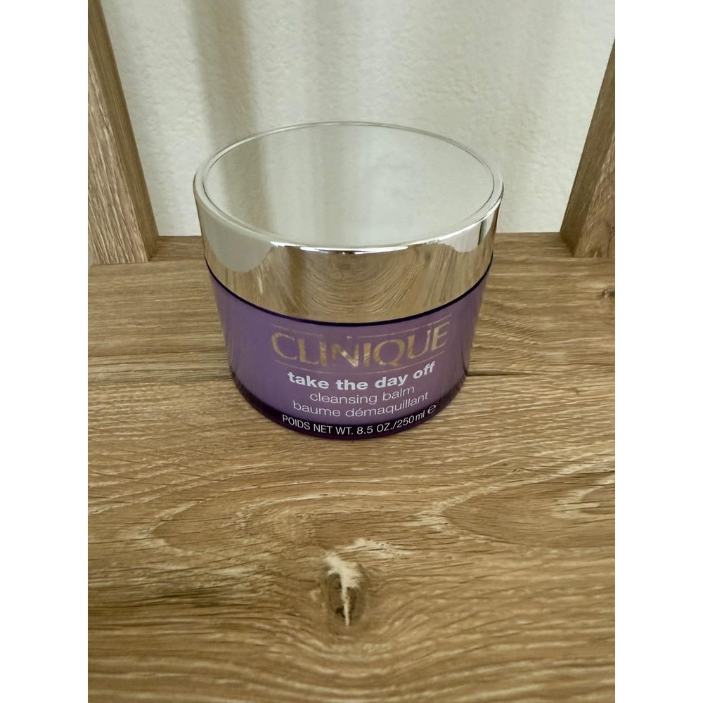 NEW Clinique Take the Day Off Cleansing Balm 8.5oz 250ml - Picture 2 of 5